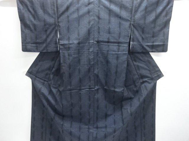 JAPANESE KIMONO / WISTERIA PATTERN OSHIMA TSUMUGI KIMONO (5 MARUKI)